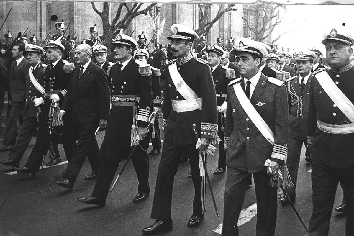 La Legitimación Funcional En El Gobierno De Estela Martínez De Perón: Entre La Eficacia Y La Efectividad