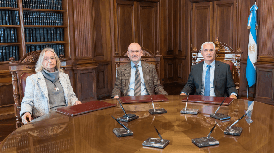 La Justicia Bonaerense, Otra Interna que Paraliza al Gobierno Provincial