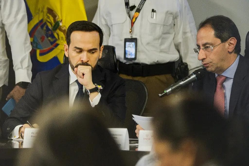Colombia y un giro drástico: De una herencia complicada a una emergencia nacional.